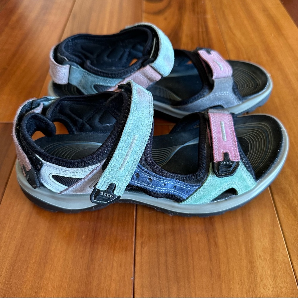 ECCO Women's Yucatan Off Road Hiking Sandals Leather  Multicolor